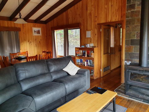 Cradle Alpine Retreat - Accommodation in Bendigo 4