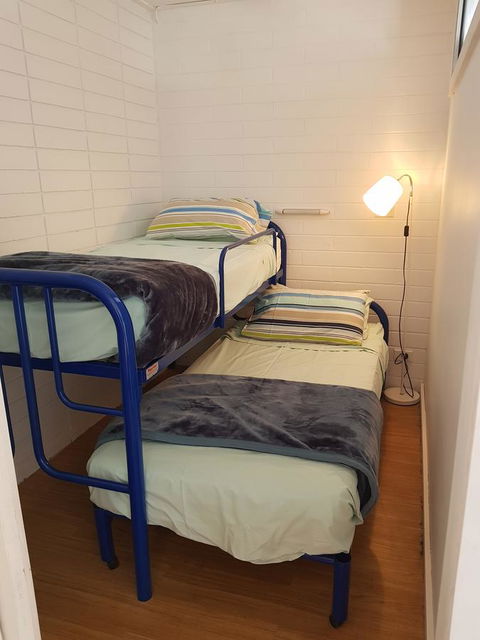 Beach Hut Scamander - Accommodation in Bendigo 7