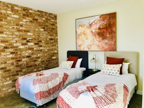 EMBRACING EVANDALE - Hosted By L'Abode Accommodation - Accommodation in Bendigo 15