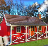 Platypus Playground Riverside Cottage - Accommodation in Bendigo