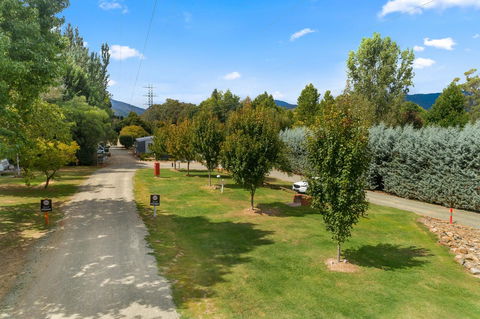 Bright Riverside Holiday Park - Accommodation in Bendigo 16
