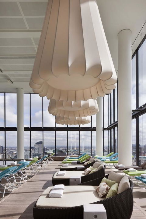Crown Metropol Melbourne - Accommodation in Bendigo 15