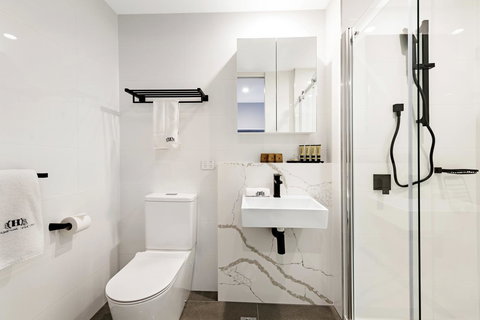 The Hamptons Apartments - St Kilda - Accommodation in Bendigo 15