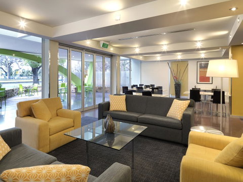 The Parkmore Hotel - Accommodation in Bendigo 11