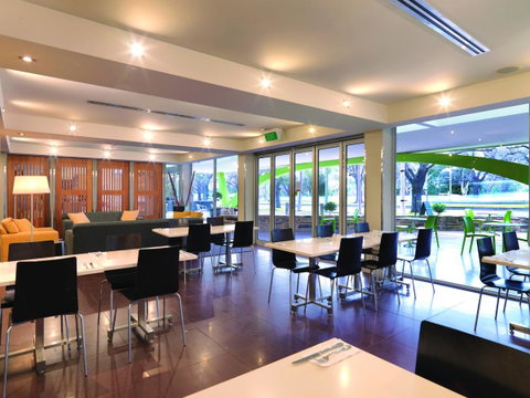 The Parkmore Hotel - Accommodation in Bendigo 5