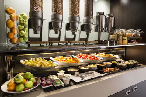 Holiday Inn Melbourne Airport, An IHG Hotel - Accommodation in Bendigo 21