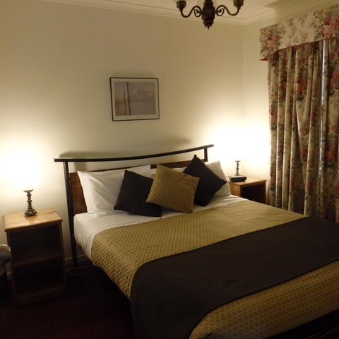 Bright Chalet - Accommodation in Bendigo 12