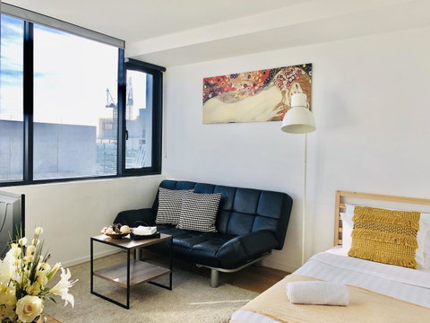 The Escape In Southern Cross Station - Accommodation in Bendigo 34