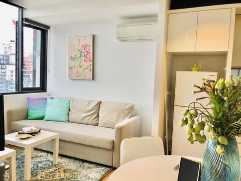 The Escape In Southern Cross Station - Accommodation in Bendigo 6