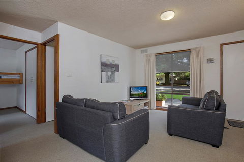 Eastern Beach Holiday Units - Accommodation in Bendigo 2