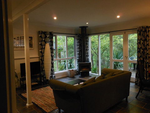 Merrimeet Cottages - Accommodation in Bendigo 10