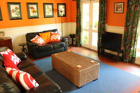 Merrimeet Cottages - Accommodation in Bendigo 13
