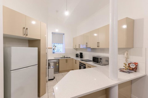 Unique 3 Bedroom Central CBD Townhouse - Accommodation in Bendigo 4