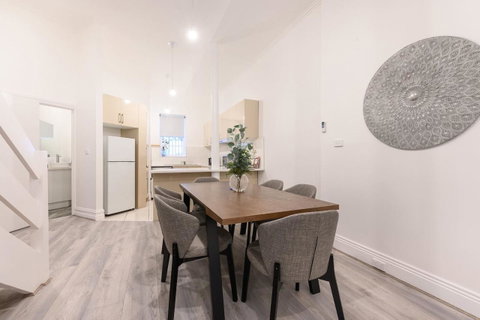 Unique 3 Bedroom Central CBD Townhouse - Accommodation in Bendigo 6
