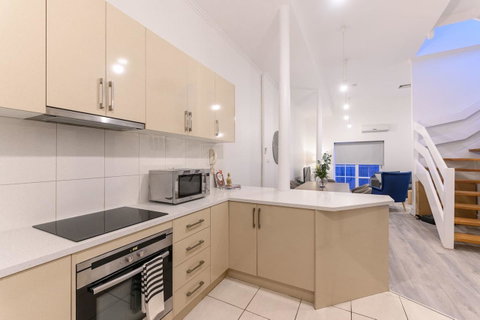 Unique 3 Bedroom Central CBD Townhouse - Accommodation in Bendigo 5