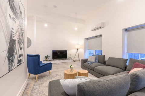 Unique 3 Bedroom Central CBD Townhouse - Accommodation in Bendigo 0