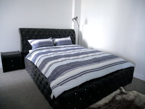 UrbanSuite The Wild Rosa Inn - Accommodation in Bendigo 34