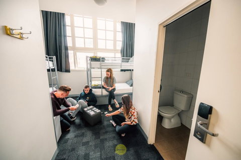 Roamer Melbourne - Formerly Selina Central Melbourne - Accommodation in Bendigo 3