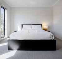 Point Cook Home with a Lovely View in Salt Water - Accommodation in Bendigo