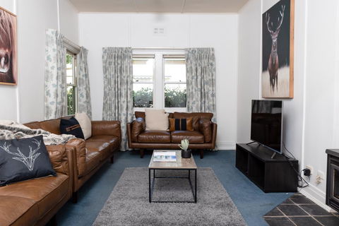 The Orchard House - Accommodation in Bendigo 11