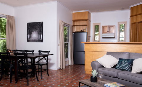 The Orchard House - Accommodation in Bendigo 13