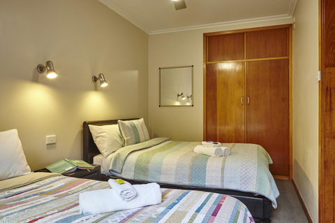 Goldfield Holiday Units - Accommodation in Bendigo 3
