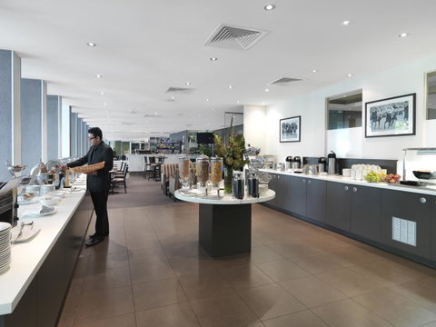 Oaks Melbourne On Collins Suites - Accommodation in Bendigo 8
