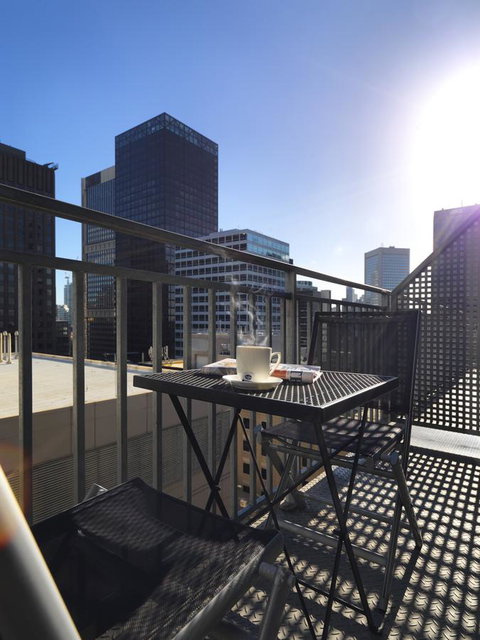 Oaks Melbourne On Collins Suites - Accommodation in Bendigo 17