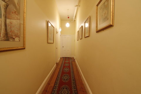Hotel Claremont Guest House - Accommodation in Bendigo 18