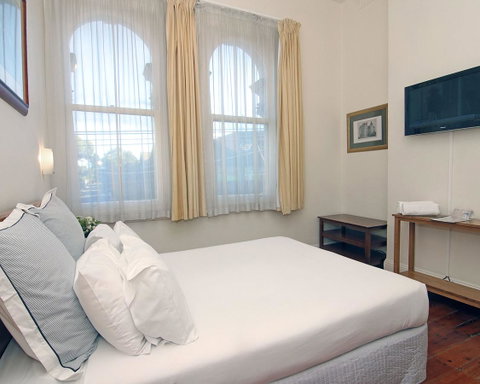 Hotel Claremont Guest House - Accommodation in Bendigo 8