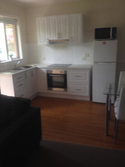 Viewhill Holiday Units - Accommodation in Bendigo 8