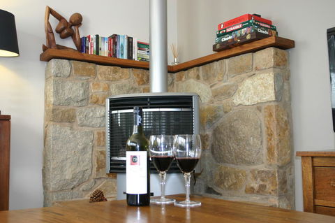 Luxury Abalina Cottages - Accommodation in Bendigo 16