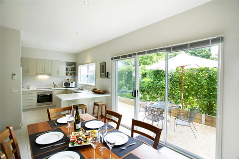 Luxury Abalina Cottages - Accommodation in Bendigo 28