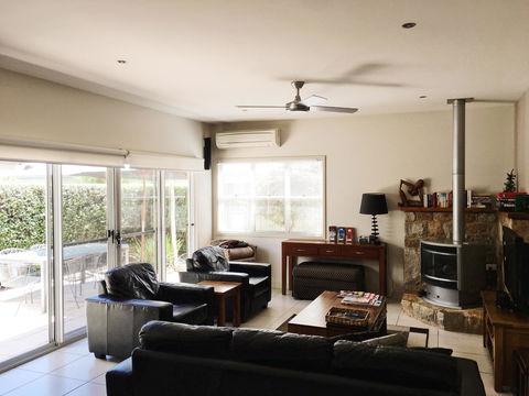 Luxury Abalina Cottages - Accommodation in Bendigo 6