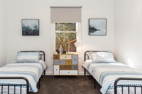 Central Bendigo Cottage, Walk To Everywhere!! - Accommodation in Bendigo 6