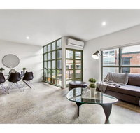 Sophisticated modern 3 bed home in foodie paradise - Accommodation in Bendigo