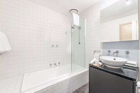 BreakFree On Collins - Accommodation in Bendigo 6