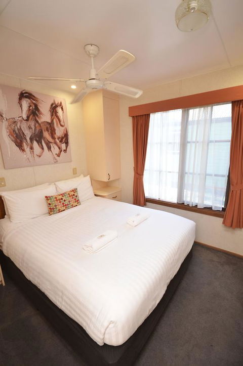 Tasman Holiday Parks - Merool On The Murray - Accommodation in Bendigo 12