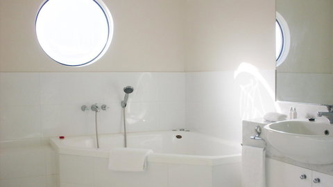 Tintagel - Accommodation in Bendigo 4