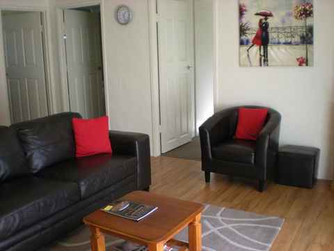 Willow Dene Holiday Apartments - Accommodation in Bendigo 10