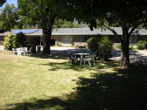 Willow Dene Holiday Apartments - Accommodation in Bendigo 20