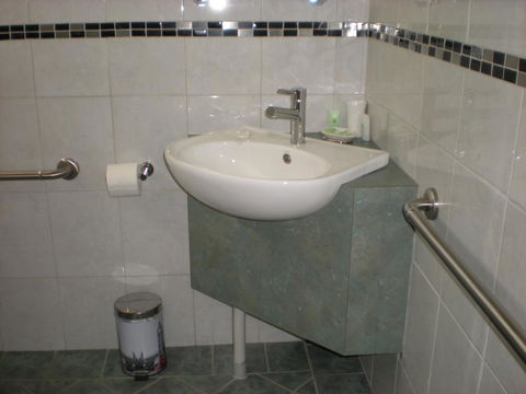 Willow Dene Holiday Apartments - Accommodation in Bendigo 13