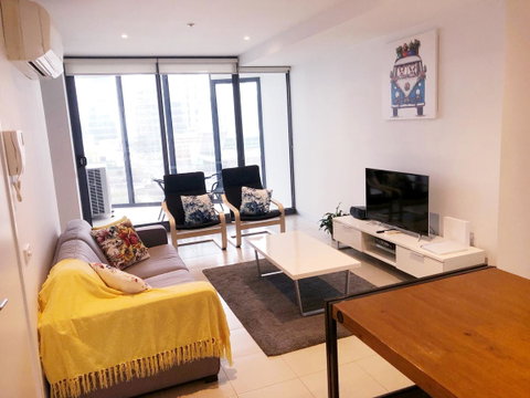 Trendy City Pad Melbourne - Accommodation in Bendigo 5