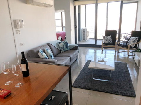 Trendy City Pad Melbourne - Accommodation in Bendigo 12