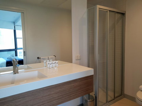 Trendy City Pad Melbourne - Accommodation in Bendigo 15