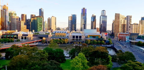 Trendy City Pad Melbourne - Accommodation in Bendigo 0