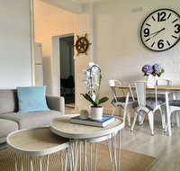 The Wheelhouse - 2BR Waterfront Apt in town - Accommodation in Bendigo
