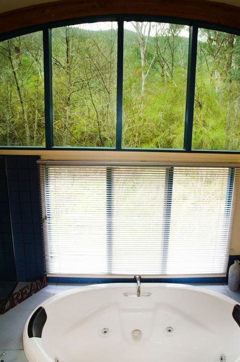Ashwood Cottages - Accommodation in Bendigo 25