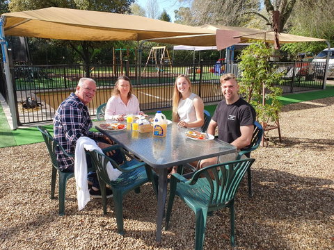 Adina Lodge Holiday Apartments - Accommodation in Bendigo 1