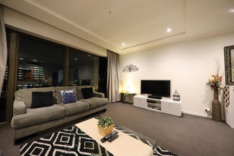 Heart Of CBD Penthouse Apartment - Accommodation in Bendigo 2